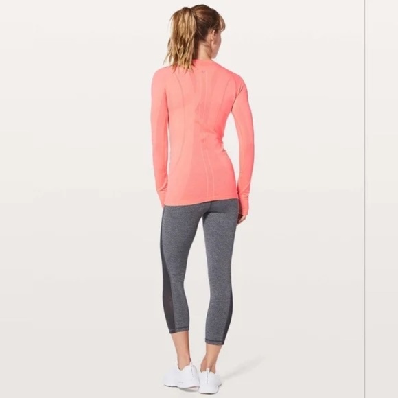 Lululemon Run: Swiftly Tech Long Sleeve Flare 45315 - Picture 3 of 15